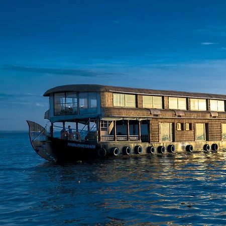 Hotel Harmony Houseboats Alappuzha Esterno foto