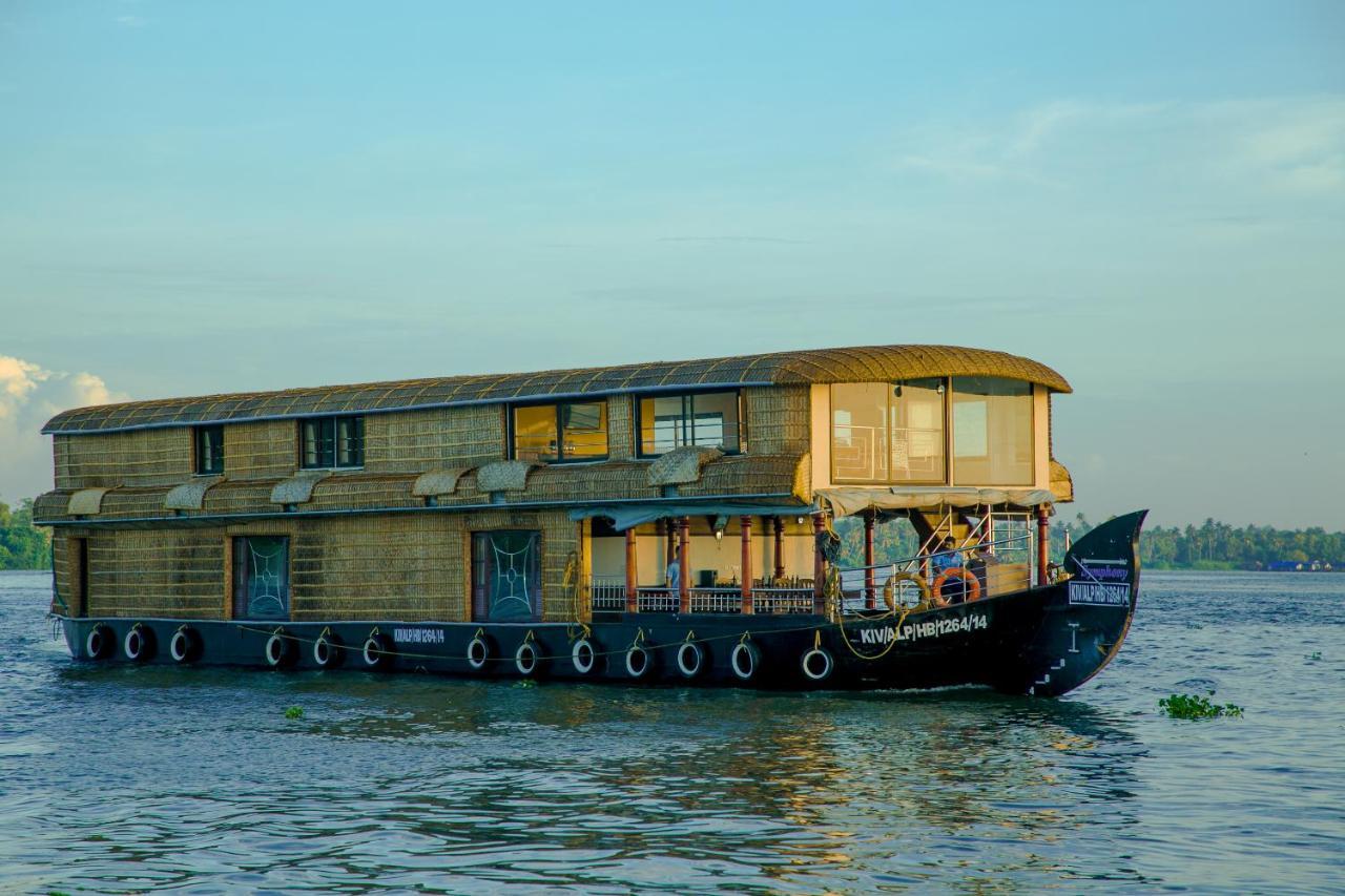 Hotel Harmony Houseboats Alappuzha Esterno foto