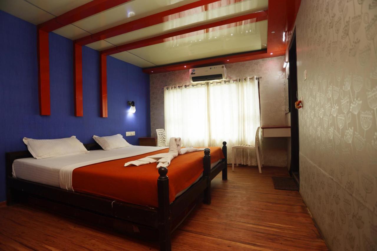 Hotel Harmony Houseboats Alappuzha Esterno foto